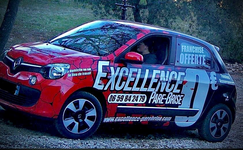 vehicule de pret pour remplacement pare brise AU LUC chez excellence pare brise le Luc